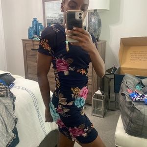 Fashion Nova | Size Small | Navy Floral Ruched Bodycon Dress